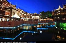 Shanghai Highlights and Zhujiajiao Water Town Private Day Tour