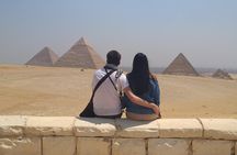 Private Guided Tour to Giza Pyramids and Sphinx 