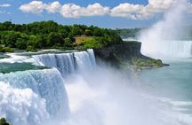 Small Group Tour of Niagara with Boat Cruise from Toronto