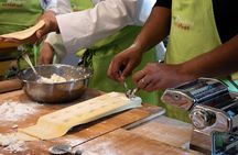 Ravioli, Fettucine & Tiramisu Cooking Class in Rome