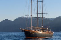 Caldera Morning Cruise With King Thiras Boat