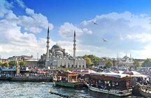 Visit 2 Continents on a Bosphorus Cruise Full-Day Istanbul Tour with Lunch