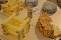 Paris Wine with Cheese Pairing & Tasting Small Group Class
