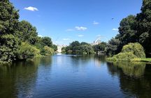 Half Day Walking Tour of Traditional London by Walking & Public Transportation