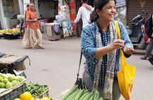 Private Bazaar Trail Walking Tour in George Town