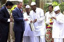Dabbawala, Dhobi Ghat & Dharavi slum Tour with Local Train Ride