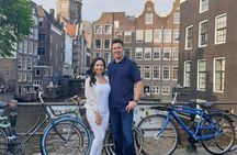 Private Amsterdam Red Light District tour with food tastings