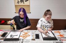 Shodo Experience (Calligraphy) at Tokyo Maikoya