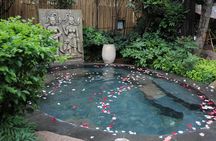 Private Day Trip: Outdoor Hot Spring Experience and Mutianyu Great Wall