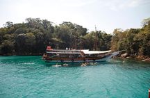 Schooner Cruise with Caipirinha drinks by the Blue Lagoon