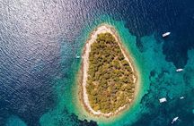 Split/Trogir: Blue lagoon and 3 islands speedboat tour