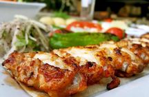 Doha: Pearl Island Food Tour – 7 Tastings, AC Vehicle