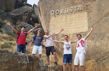 Small-Group Day Trip to Gobustan, Mud Volcanoes, Ateshgah & Yanar Dagh