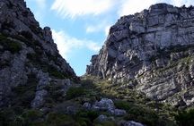 Hiking Table Mountain via Kasteels Poort Morning Hike