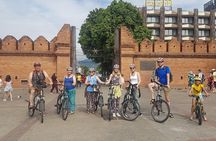 4-Hour Evening Bike Tour of Old City Chiang Mai