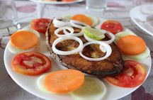 Kochi Private Tour: Overnight Alleppey Backwaters Houseboat Cruise