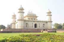 Agra Sightseeing Tour