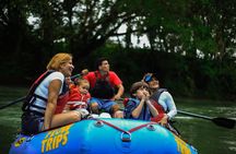 Small Group Twilight Wildlife Boat Tour in La Fortuna
