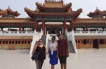 Discover Kuala Lumpur & Putrajaya: Batu Caves & Iconic Landmarks