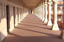 Mumbai to Agra Taj Mahal Sunrise and Sunset overnight tour