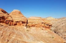 Valley of Fire Guided Hiking Tour From Las Vegas