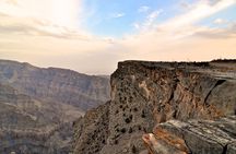 Jabl Shams and Nizwa private and custom tour