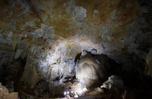 Crystal Cave with Local Tour Guide and Belizean Lunch