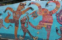 Graffiti Tour in La Candelaria Bogotá with Transportation