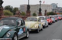 Private 4h Berlin Discovery Tour in an Oldtimer Volkswagen Beetle