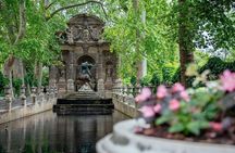 Private Tour: Secrets of Notre Dame & Latin Quarter with a Local 