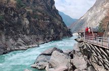 1 Day Tiger Leaping Gorge Hiking Tour from Lijiang