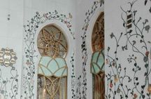 Abu Dhabi tour with Sheikh Zayed Grand Mosque ,and Qasr Al Watan