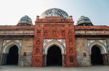 Modern Delhi with Ancient Rust (Guided Half-Day Sightseeing Tour)