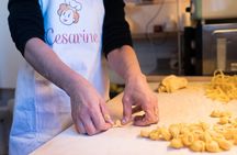 Cesarine: Market Tour & Cooking Class at Local's Home in Bologna
