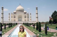 Private Same Day Taj Mahal and Agra fort Tour by CAR