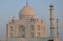 Private Same Day Taj Mahal and Agra fort Tour by CAR