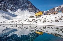 Santiago private tour: Portillo, Inca's bridge & Mirador del Aconcagua