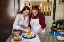 Cesarine: Market Tour & Cooking Class at Local's Home in Milan