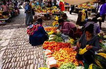 Tour to Sacred Valley: Tour Pisaq, Ollantaytambo, and Chinchero.