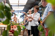 Cesarine: Small Group Market Tour & Cooking Class in Catania