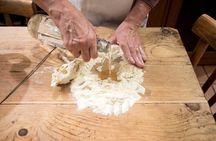 Cesarine: Small Group Market Tour & Cooking Class in Alberobello