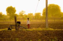 Tour of the Villages of Varanasi (Guided Sightseeing Tour by Car)