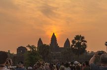 Personalized Angkor Wat Sunrise Guided Tour by TukTuk