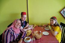 Private Guided Day-Tour to Giza Pyramids Egyptian Museum and Felucca