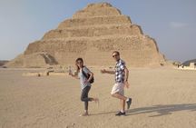 Best Private Tour to Giza Pyramids and Saqqara from the Mena House Hotel 