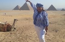 Private Guided Day Tour to Giza Pyramids Egyptian Museum and Hanging Church in Cairo