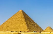 Private Day Tour to Giza Pyramids and Egyptian Museum from Cairo with Guide