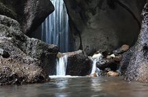Bali Instagram Tour : Heaven Gate Tour - Tirta Gangga - Tukad Cepung Waterfalls 