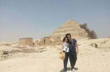 Giza Pyramids, Memphis and Sakkara with lunch Private Tour