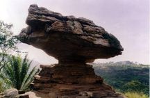 Boti Waterfalls, Koforidua Beads Market & Aburi Garden Tours
